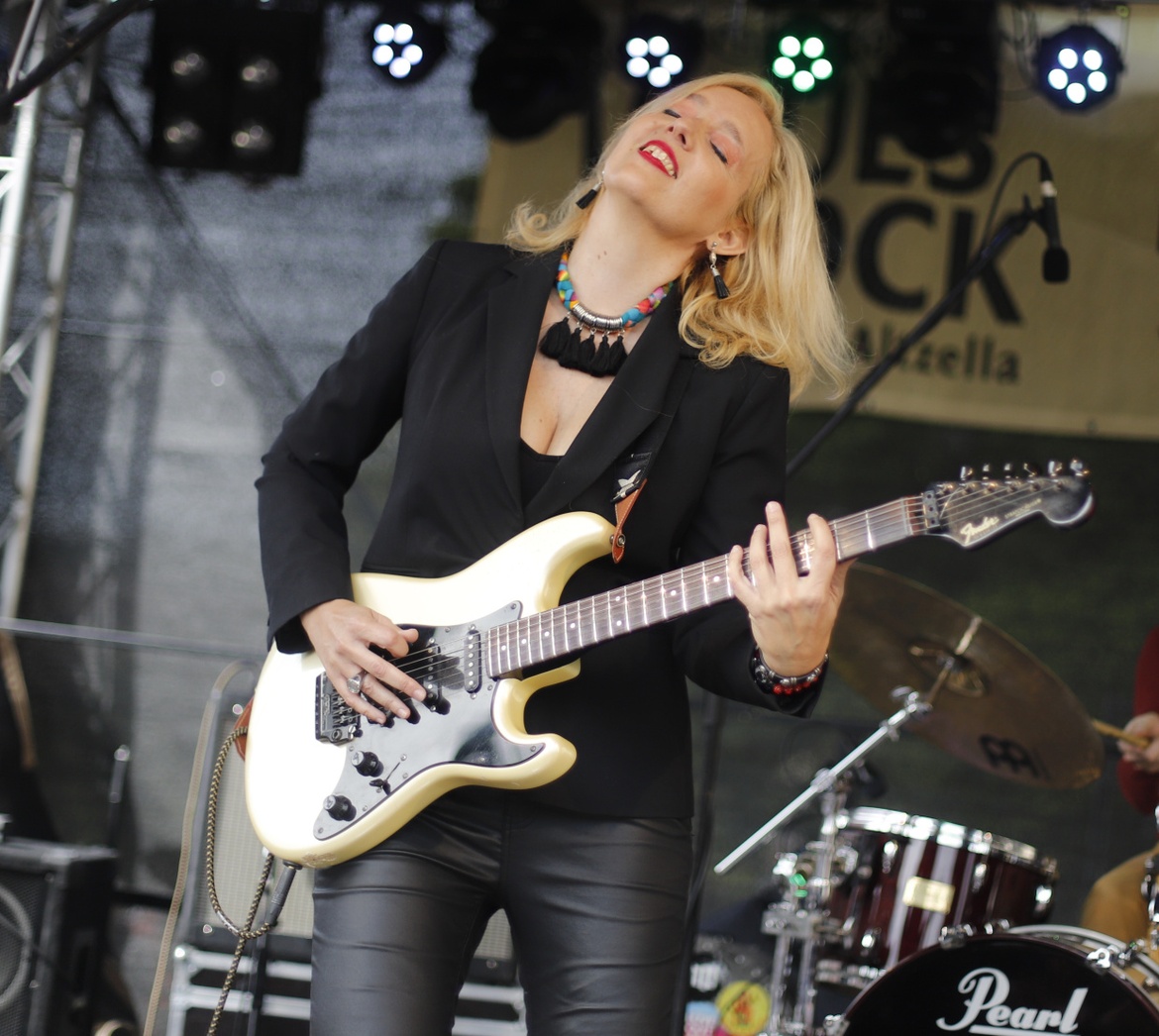 Vanesa Harbek & Band
